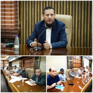 اخبار عدن – المحافظ شيخ يستعرض طرق جمع الضرائب وزيادة الإيرادات ويشدد على أهمية التطوير