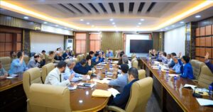 اخبار عدن – المكتب التنفيذي في العاصمة المؤقتة عدن يناقش تحديات قطاعات الكهرباء والرعاية الطبية وطرق مواجهتها