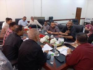 اخبار عدن – لقاء مشترك لتعزيز التعاون بين هيئة النظافة ومركز تطوير الإيرادات في عدن