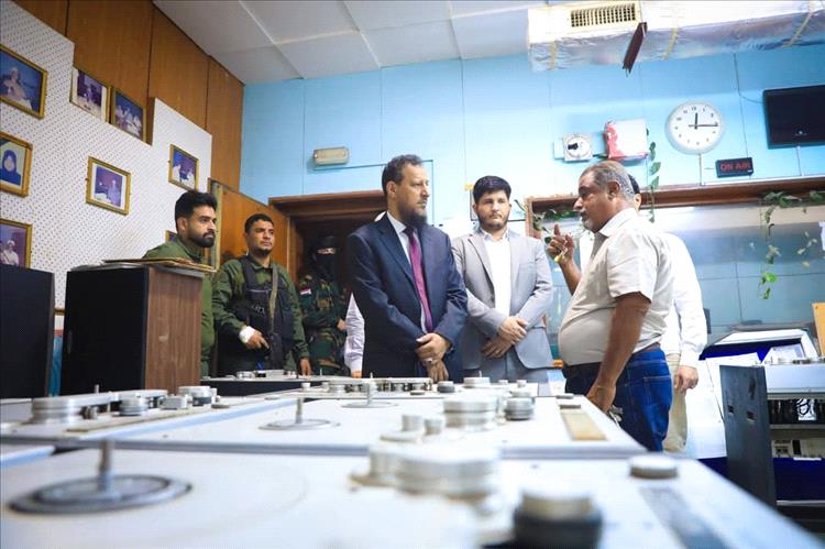 محافظ عدن يطّلع على سير أعمال الترميم والتأهيل بمبنى الإذاعة والتلفزيون في التواهي