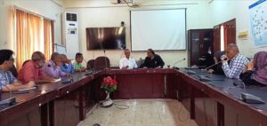 اخبار عدن – مدير صحة عدن ينظم اجتماعاً واسعاً لبحث وضع خدمات الرعاية الصحية الأولية وبرامجها