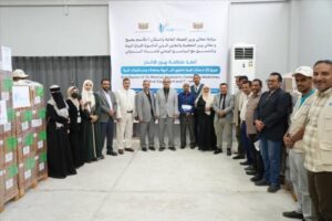 اخبار عدن – وزير الرعاية الطبية يطلق توزيع ست شحنات من الأدوية للمحافظات المحررة ويتناول النقاش مع شركة بيورهاندز توس