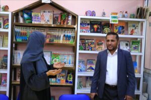 اخبار عدن – وكيل محافظة عدن للمشاريع يزور مكتبة مسواط للأطفال ويستعرض احتياجاتها