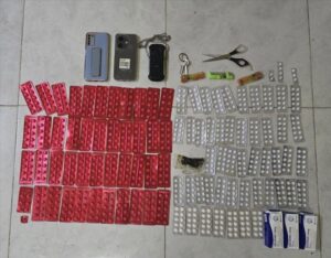 اخبار وردت الآن – إدارة مكافحة المخدرات تضبط شبكة لترويج الحشيش والمخدرات في سوق القات بـ