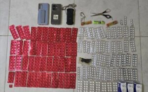 اخبار وردت الآن – القبض على عصابة تتداول المخدرات في سوق القات بالمكلا