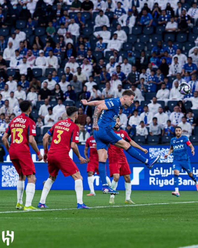 الهلال يهزم ضمك بصعوبة 1-0  في الدوري السعودي - موقع مصر الإخباري