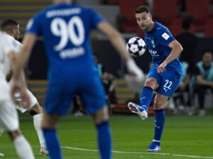 الهلال يحقق الفوز على الفيحاء في مباراة ودية بهدفين ويركز على مواجهة “ضمك” في الدوري.