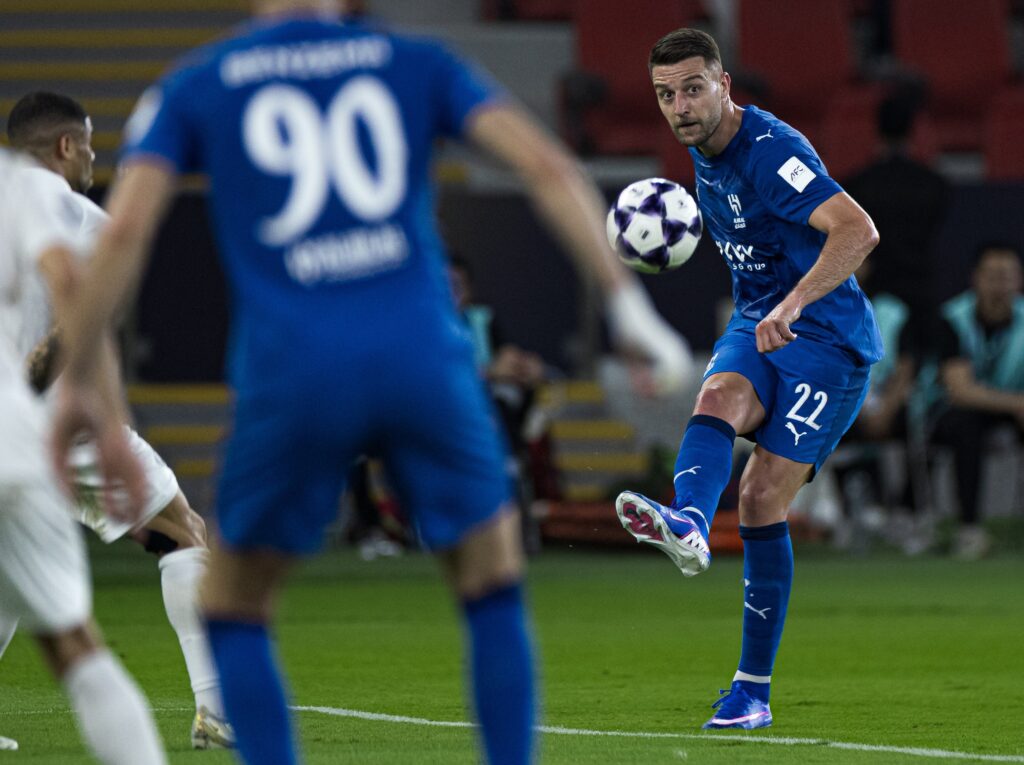 الهلال يتخطى عقبة الفيحاء بثنائية ودية.. وعينه على مواجهة “ضمك” في الدوري