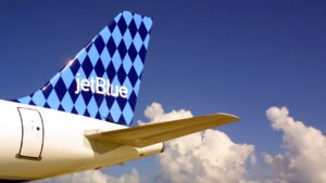 سافرت على متن 40 رحلة مع JetBlue في 3 أشهر—إليك ما تعلمته عن برنامج الولاء