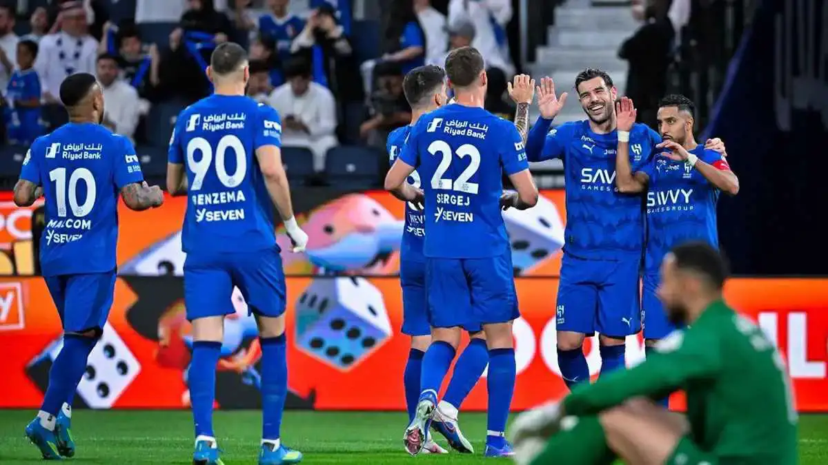 في مفاجأة غير متوقعة.. جماهير الهلال الغاضبة تطالب برحيل النجم الأبرز رغم الانيوزصار على ضمك.