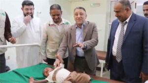 أنباء وردت الآن – الأمين المحلي في أبين يفتتح المخيم الجراحي المجاني الرازي لإجراء 320 عملية جراحية.