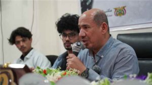 اخبار المناطق – بمساندة وحضور المحافظ بن الوزير.. مكتب الإعلام ينهي دورة تدريبية لـ 200 شاب
