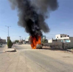 اخبار المناطق: حريق في سيارة مواطن بالقرب من محطة اليرموك بمدينة عتق بشبوة