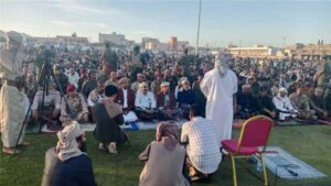 اخبار المناطق – محافظ شبوة ينضم إلى المصلين في صلاة عيد الأضحى
