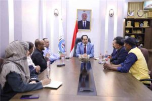اخبار عدن – البكري يعلن تأييد الوزارة لنادي سيئون وتعزيز نشاطاته المتنوعة