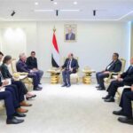 رئيس الوزراء وزير الخارجية يستقبل في عدن رئيس بعثة الاتحاد الأوروبي وسفيرة فرنسا
