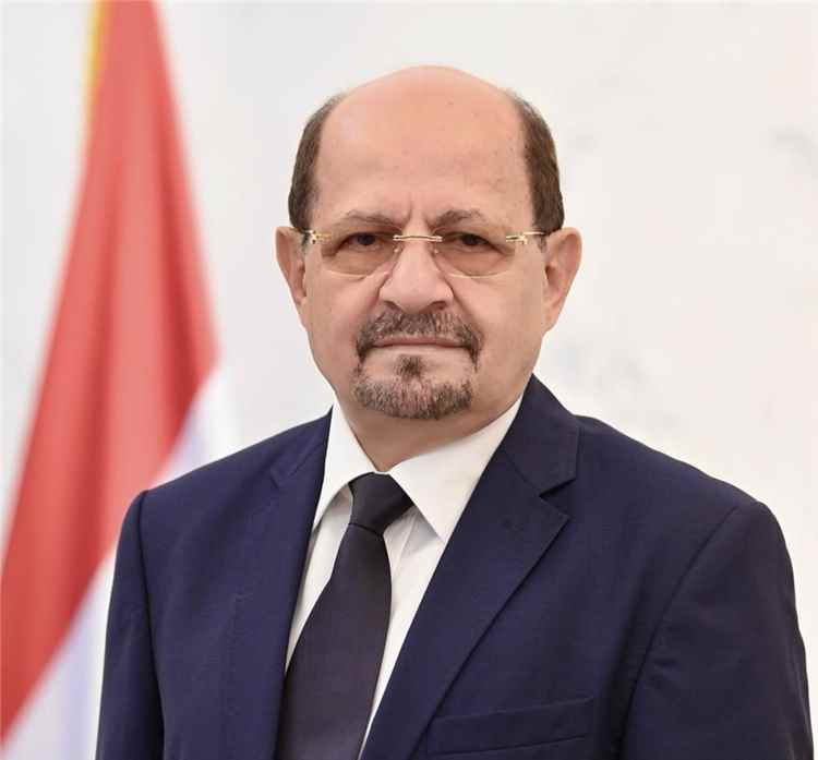 اخبار عدن – رئيس الوزراء يطمئن بشأن صحة الصحفي سالم الحاج، ومقراط يعرب عن شكره للدولة.