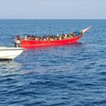 خفر السواحل يعترض قوارب تهريب مهاجرين غير شرعيين في خليج عدن