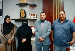 اخبار عدن – محافظ عدن يبحث مع إدارة سوق النساء سبل تعزيز دور النساء ودعم الأسر المحتاجة.
