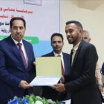 وزير الشباب والرياضة يكرم عدد من الموظفين والعاملين المتميزين في الوزارة والأكثر التزامًا وانضباطًا