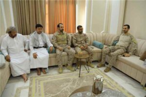 اخبار وردت الآن – قائد التحالف في المهرة يلتقي بقادة وشخصيات مهمة مهنئًا بعيد الأضحى