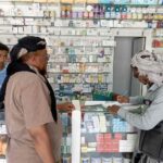 مكتب الصناعة والتجارة بمديرية الشحر ينفذ حملة ميدانية لمتابعة السجل التجاري والرقابة على الأسواق