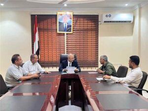 اخبار وردت الآن – وزير المياه والبيئة يتفقد أوضاع فرع مؤسسة المياه والصرف الصحي في عتق