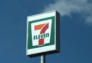 اختراق بيانات 7-Eleven يؤثر على معلومات شخصية لأكثر من 185,000 شخص
