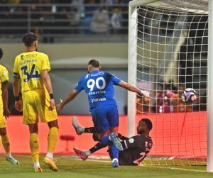 الهلال يهزم الحزم بثلاثة أهداف دون رد – عين الإخبارية