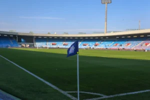 «طموحات الفوز بالدوري» تعزز مبيعات تذاكر مباراتي الخليج والهلال
