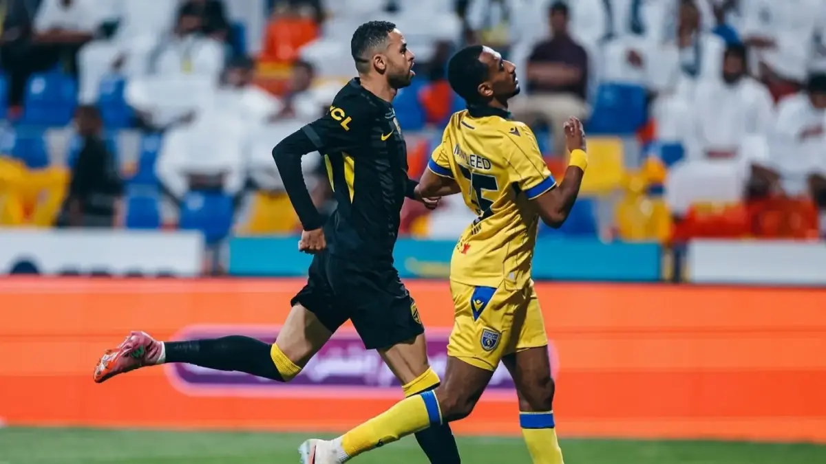 عاجل: جماهير الهلال تُعلن الحرب على إنزاغي وتضع 5 شروط قاسية للبقاء - مكتب الوليد يُراقب