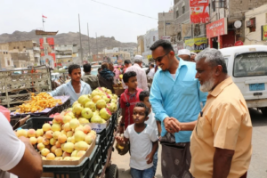 عدن: إنذارات بارتفاع جديد في الأسعار والمطالبة بتعليق قرار زيادة الدولار الجمركي – شاشوف
