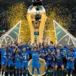 أبها يحتفل بتتويجه بطلاً لدوري يلو السعودي