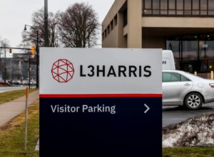 مقاول دفاعي أمريكي باع أدوات قرصنة للوسيط الروسي ordered to pay $10 million to former employers