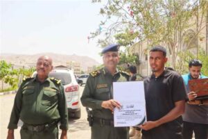 اخبار المناطق – العميد الجابري يكرّم أفراد إدارة مكافحة المخدرات تقديراً لتميزهم في التصدي للمخدرات.