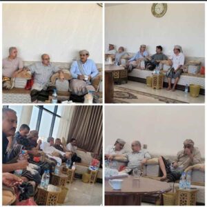 اخبار عدن – زيارة وزير الدفاع ونائب رئيس هيئة الأركان مع قيادات عسكرية وأمنية للفريق أحمد م