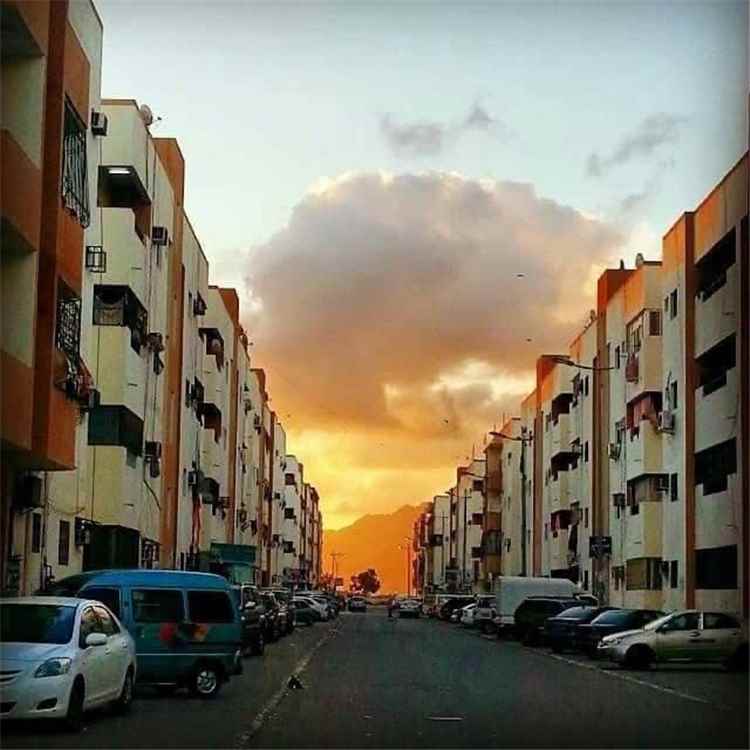 عاجل : وفاة طبيب في عدن إثر سقوطه من الطابق الثالث  في انماء والتحقيقات تواصل كشف الملابسات