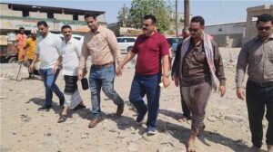 اخبار عدن – مدير عام المنصورة يطلق مشروع تجديد دوار بئر فضل في شارع الخمسين