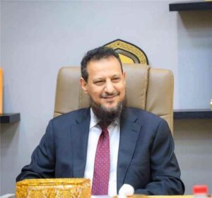 اخبار عدن – مسؤول حكومي يدعا بإتاحة الفرصة لقيادة عدن للتعامل مع التحديات الخدمية.