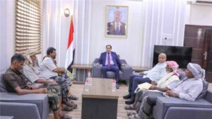 اخبار عدن – وزير الفئة الناشئة والرياضة يجتمع بمجموعة من الشخصيات الاجتماعية والرياضية من حضرموت