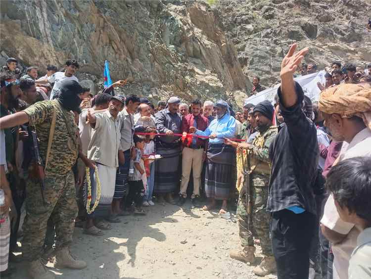 اخبار وردت الآن – يافع تدشن شريان الحياة.. إتمام المرحلة الأولى من طريق مركز أعرم مشألة