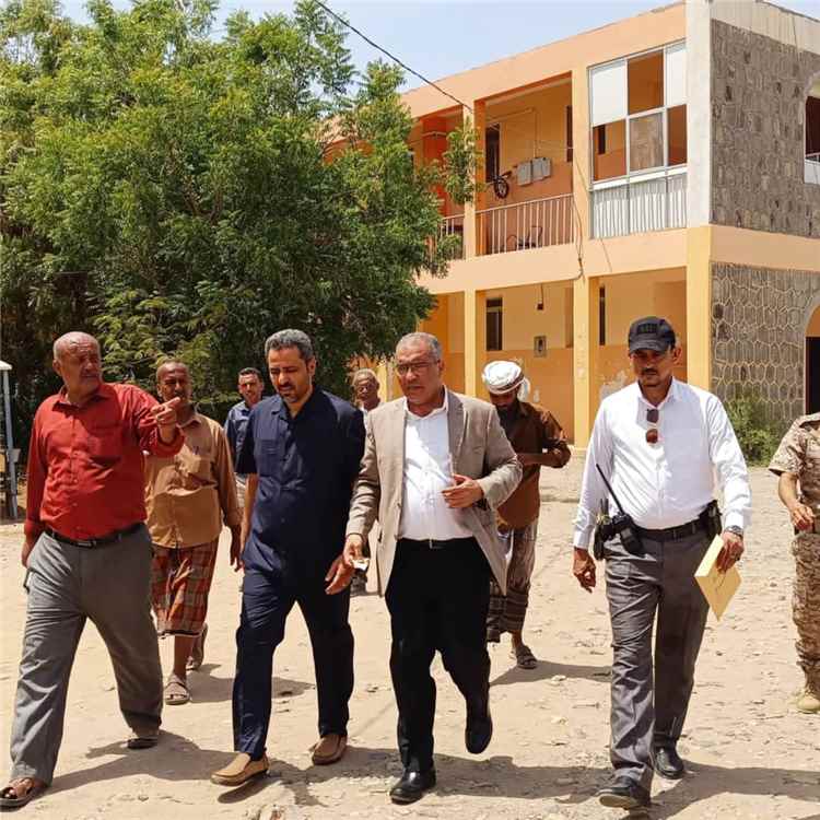 تغطية محلية: الحالمي يوجه بتقديم دعم فوري لكلية صبر، وقيادة جامعة لحج تعبر عن تقديرها لهذه الخطوة.