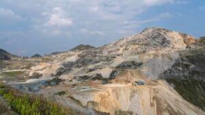 شركة Spartan Metals تؤكد وجود منطقتين لسكARN التنغستن في مشروع Eagle