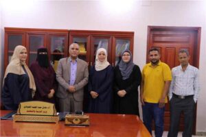 عدن: وزير التربية يتباحث مع رئيسة اللجنة الوطنية للمرأة بشأن تطوير مهارات الكوادر المنظومة التعليميةية