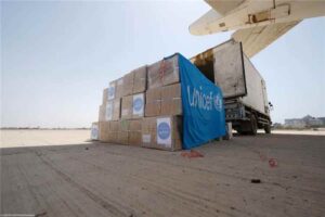 عدن: وصول أكثر من 441 ألف جرعة لقاح لدعم جهود التحصين في اليمن