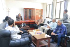 مستجدات عدن – زيارة نائب وزير المنظومة التعليمية الفني لتقييم الانضباط الوظيفي في الوزارة بعدن