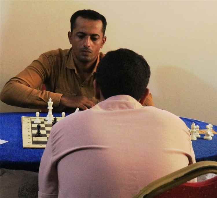 اخبار المناطق – العميري يتصدر بطولة الفقيد حسين العكبري للشطرنج الحادية عشرة بالعلامة الكاملة.