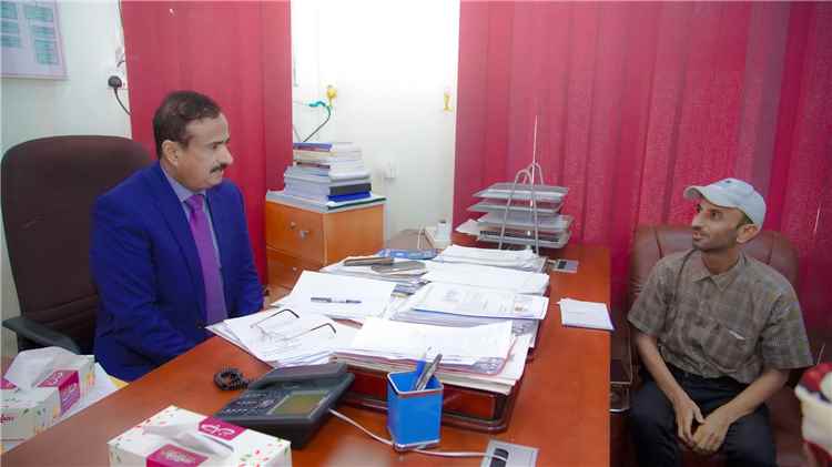 المحافظ بن الوزير يناقش مع الهيئة العامة للشؤون البحرية جاهزية ميناء النشيمة لاستئناف تصدير النفط