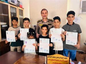 اخبار عدن – إقبال كبير على الحصول على الرقم الوطني للأطفال في مكتب الأحوال المدنية بمديرية ال