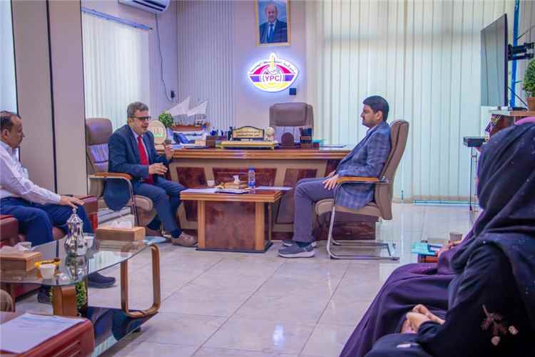 اخبار عدن – اتفاق تعاون بين شركة النفط اليمنية وهيئة المواصفات والمقاييس لضبط قياس المنتجات